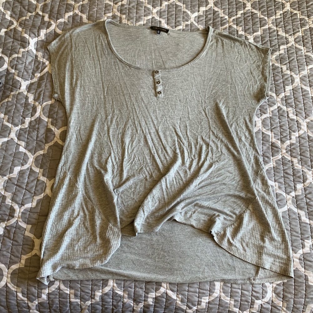 Gray top